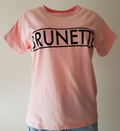 T-shirt Brunette - pudrowy róż - przód