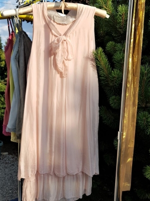 Jedwabna Pudrowo Różowa Sukienka Balza Rosa z halką